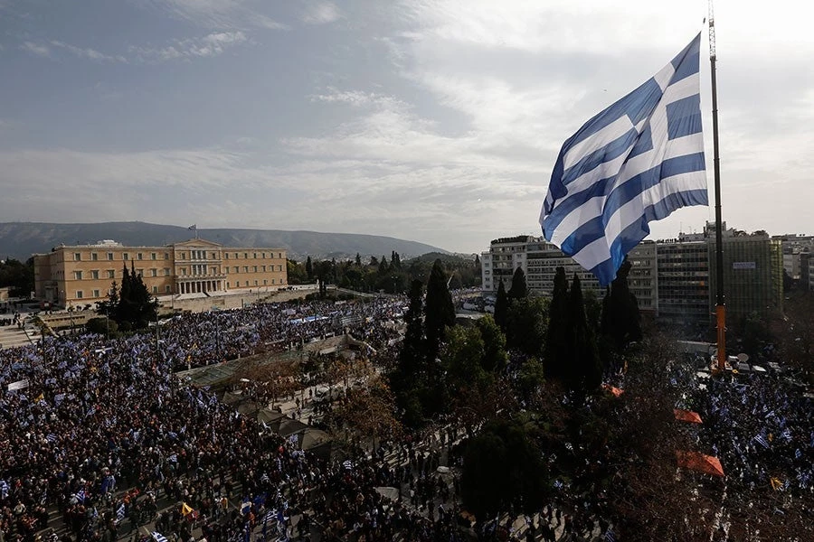 Σοκ και δέος για τους γείτονες: «Τρέχουν για πάνες» οι Σκοπιανοί με τις εικόνες – «Πάνω από 1 εκατομμύριο ο κόσμος στην Αθήνα»